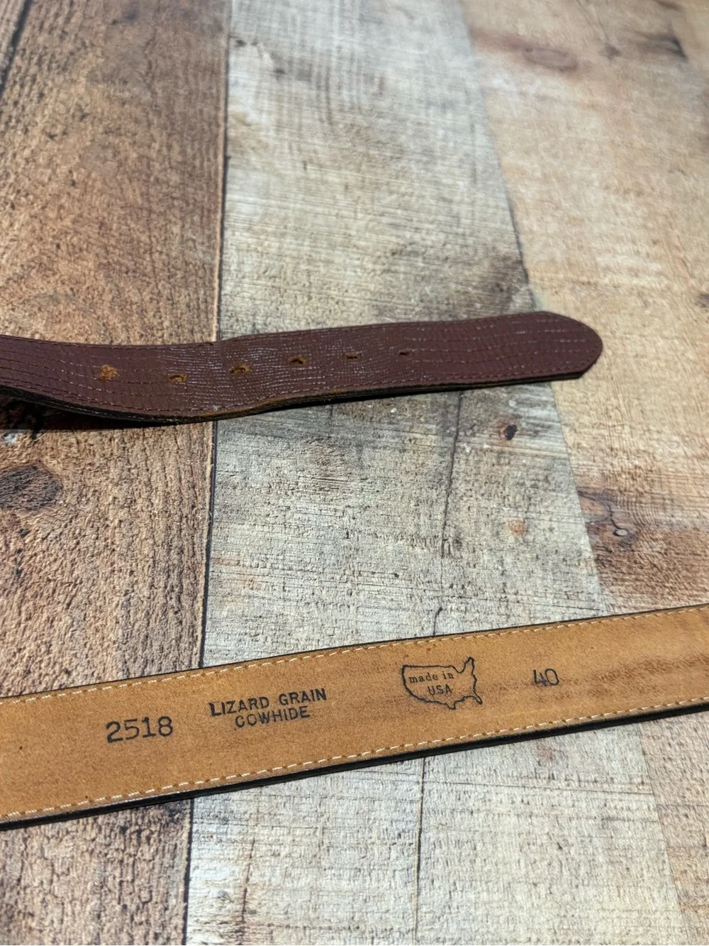 Belt Lizard Grain Cowhide Leather Men's Belt Brown Made in USA Size 40 GUC Pre o